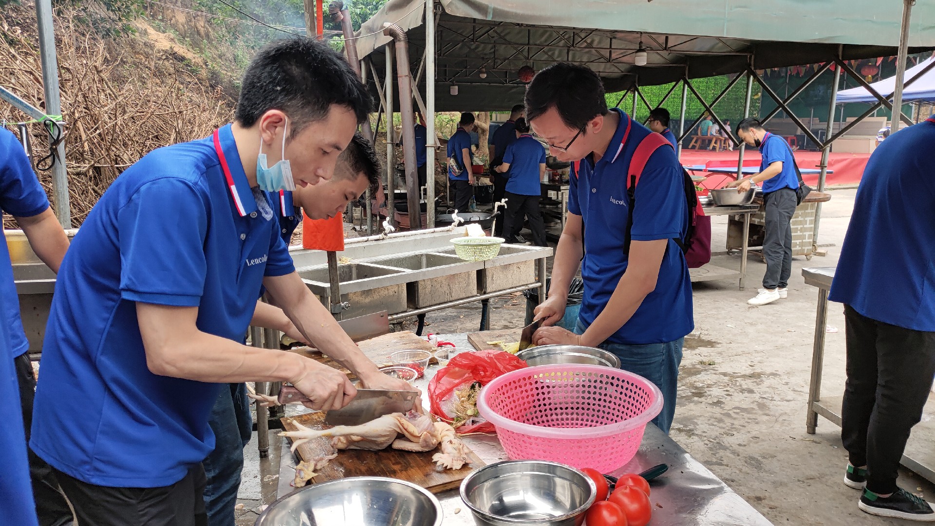 松湖騎行，穿樹飛花；農(nóng)家休閑，擁抱自然